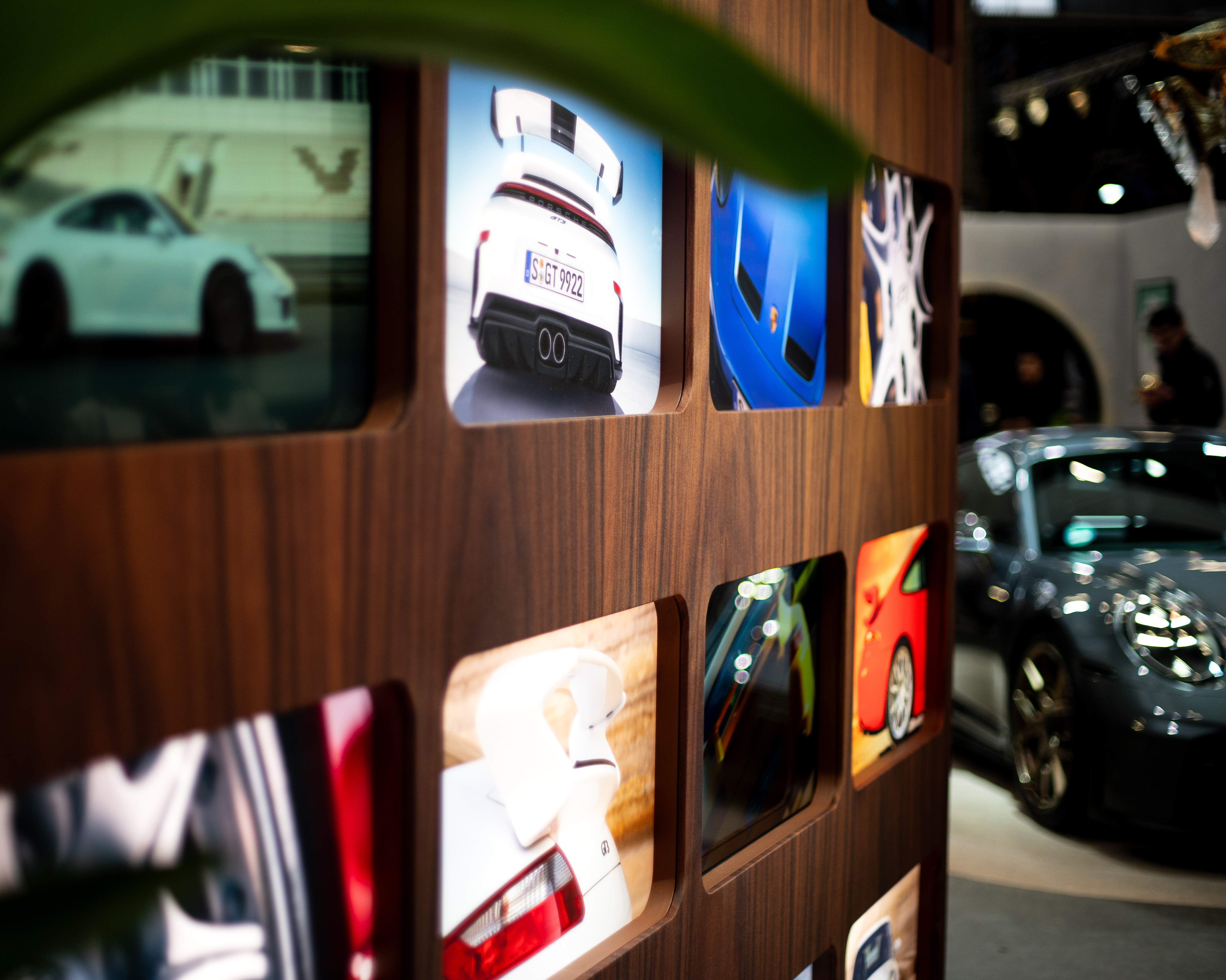 PORSCHE Stand Retromobile 02